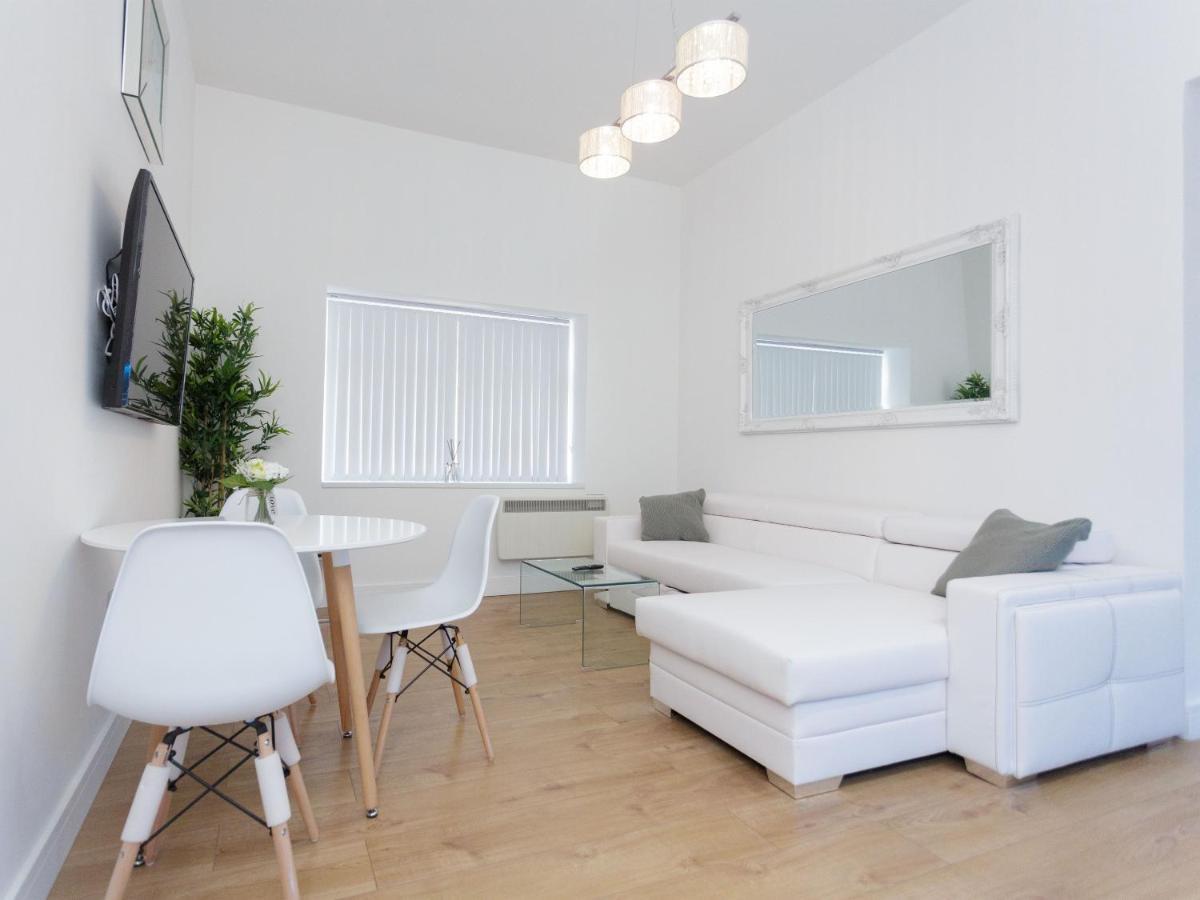 Live In Leeds Greenhill Bungalows Экстерьер фото
